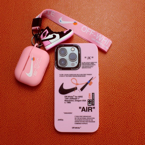 Pink iPhone 11/12/13 Series Case and AirPods Gen 1/2/3/Pro 2nd cases Set - Picture 4 of 5